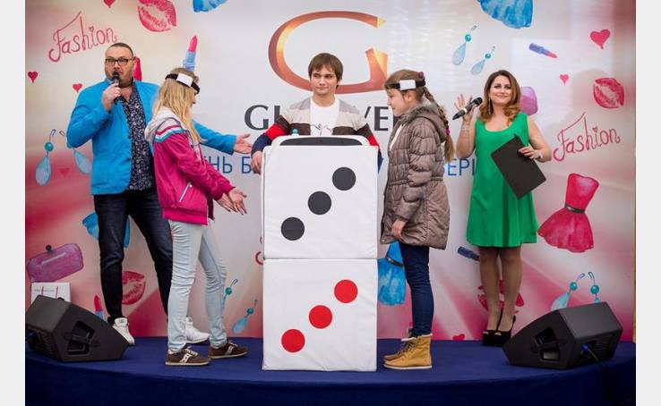 День блондинок у ТРЦ «Гулівер» image-7