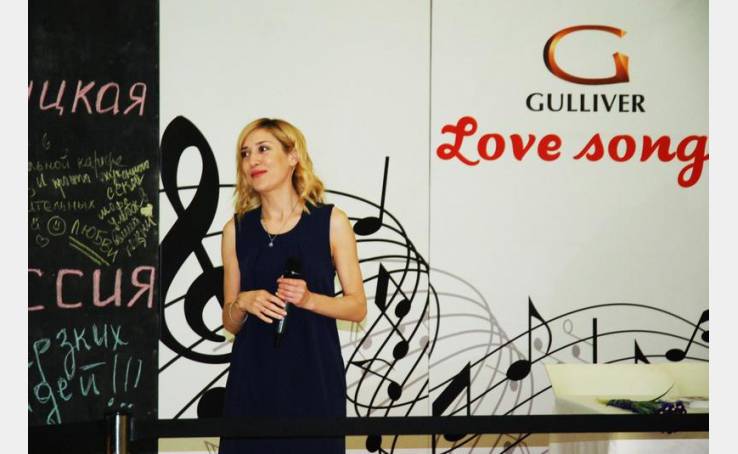 Signing A. Vinnitskaya image-0