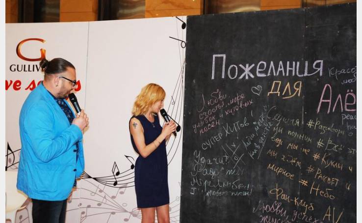 Signing A. Vinnitskaya image-4