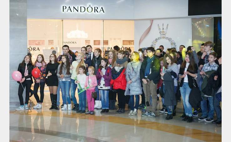 Find yourself on holiday image-11