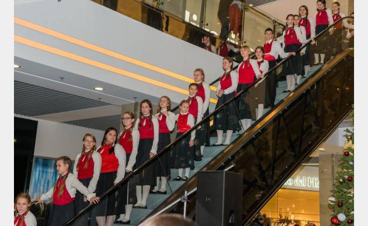 Opening of the Christmas tree image-3