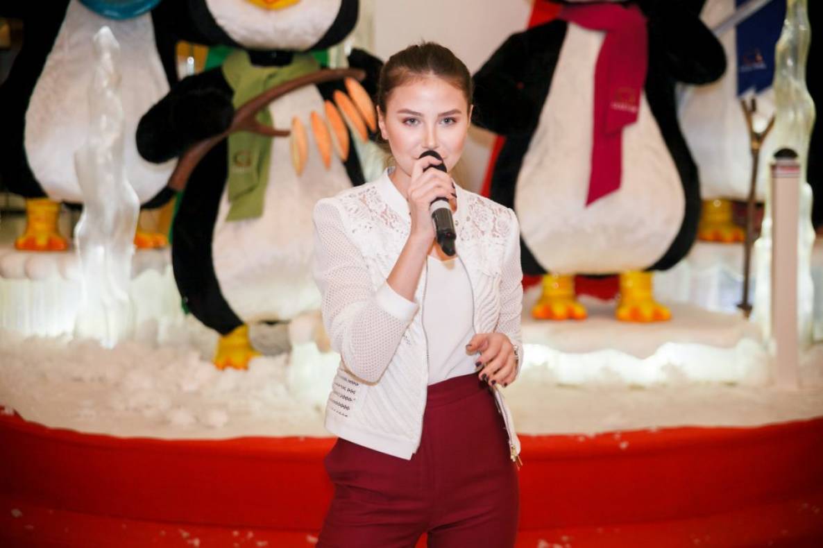 Opening of the Christmas tree image-25