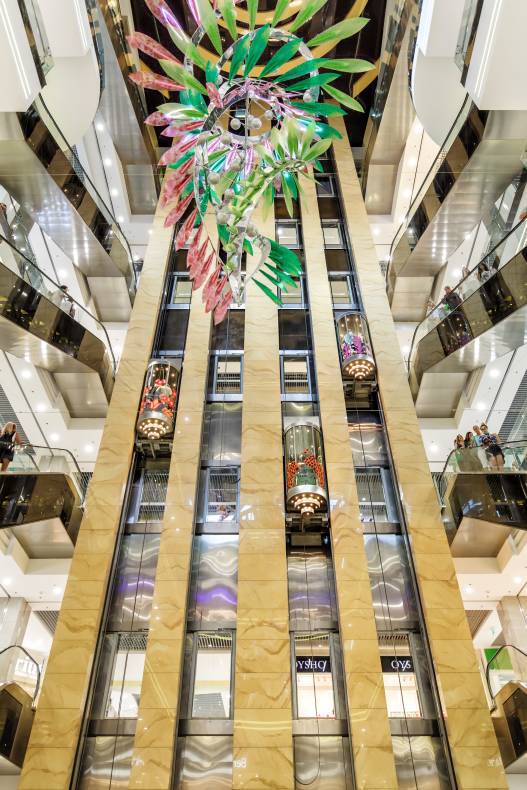 ТРЦ Gulliver височить у небі image-9