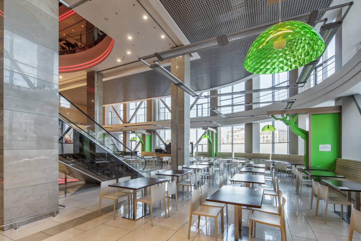 ТРЦ Gulliver височить у небі image-17