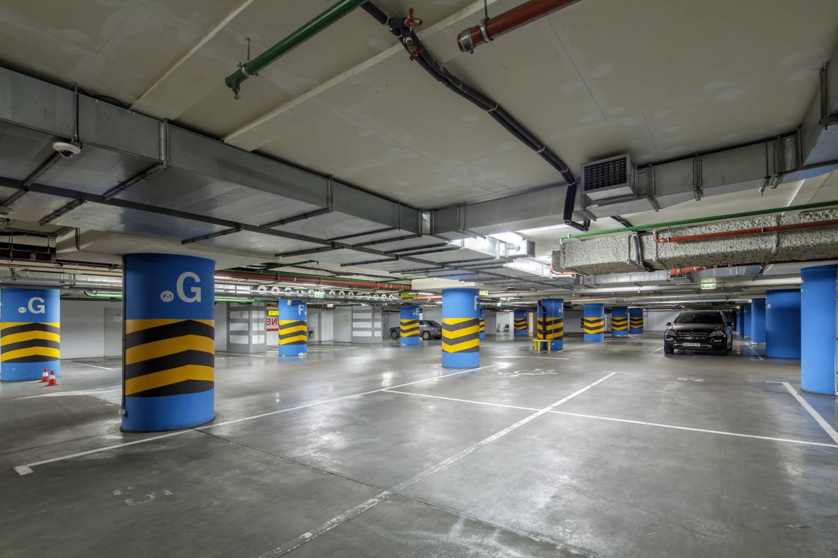 ТРЦ Gulliver височить у небі image-19