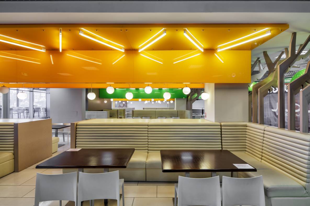 ТРЦ Gulliver височить у небі image-18