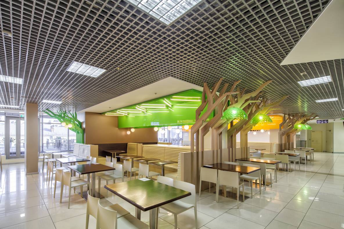 ТРЦ Gulliver височить у небі image-20