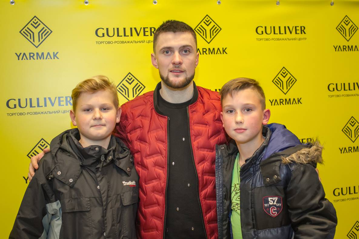 Yarmak in Gulliver image-107