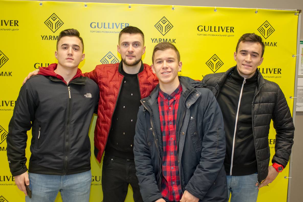 Yarmak in Gulliver image-145