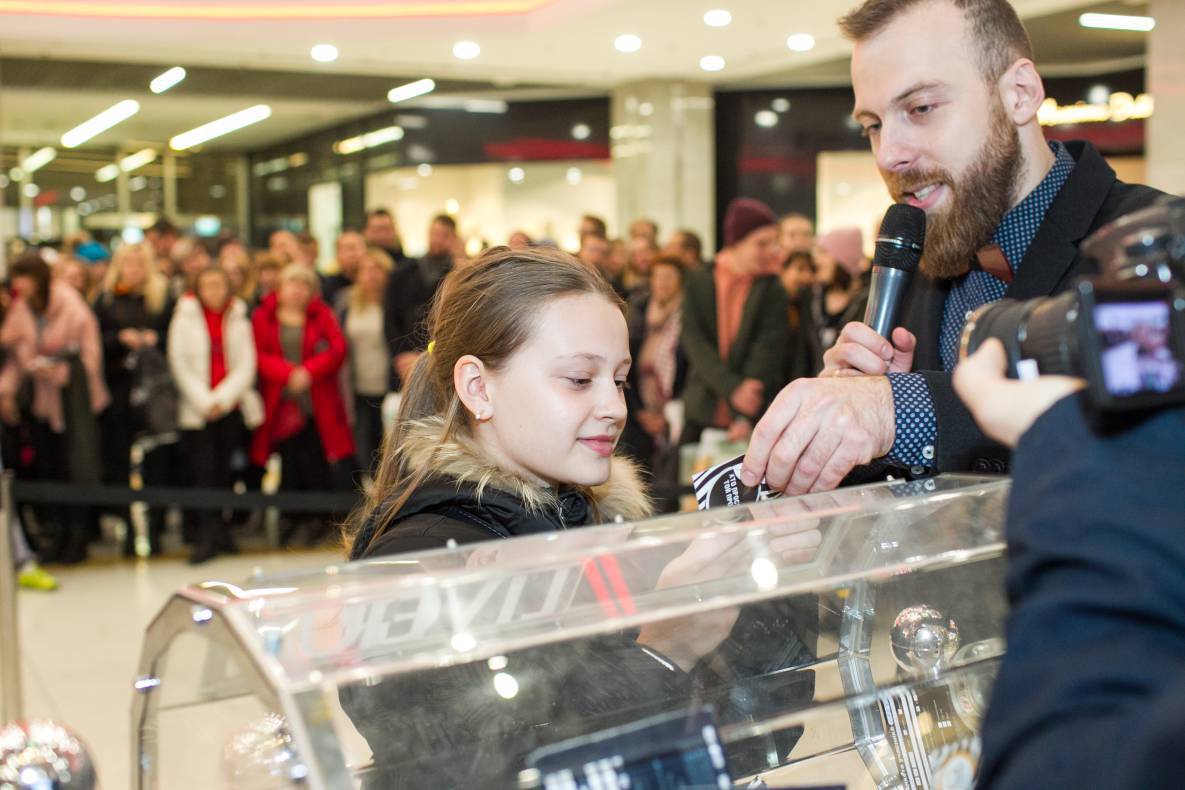 Black Friday - 2017 image-21