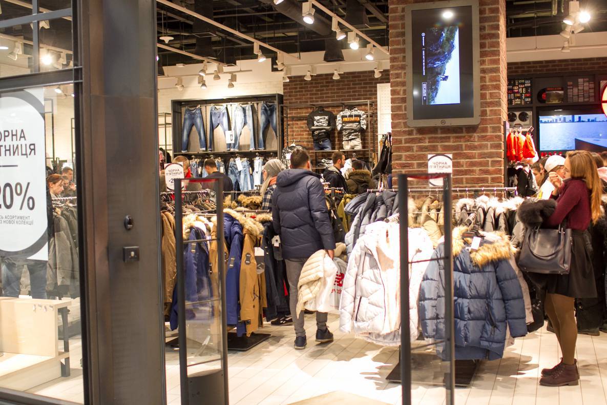 Black Friday - 2017 image-68