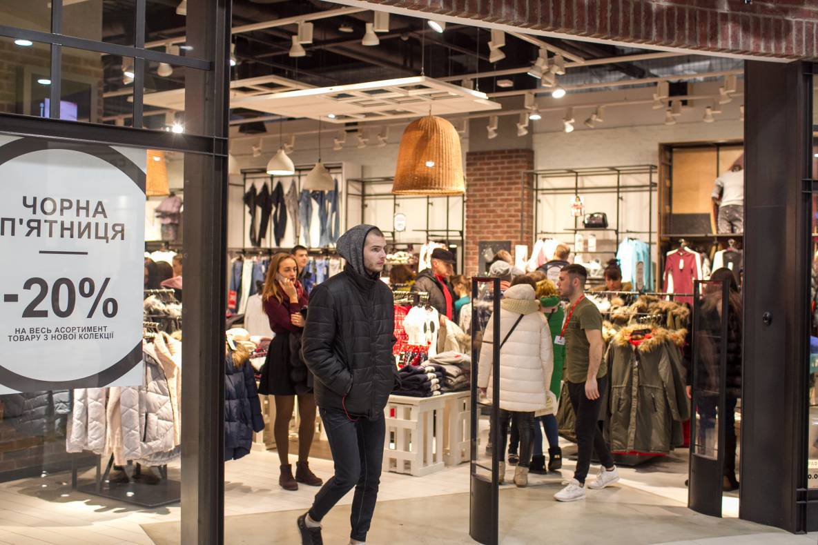 Black Friday - 2017 image-73