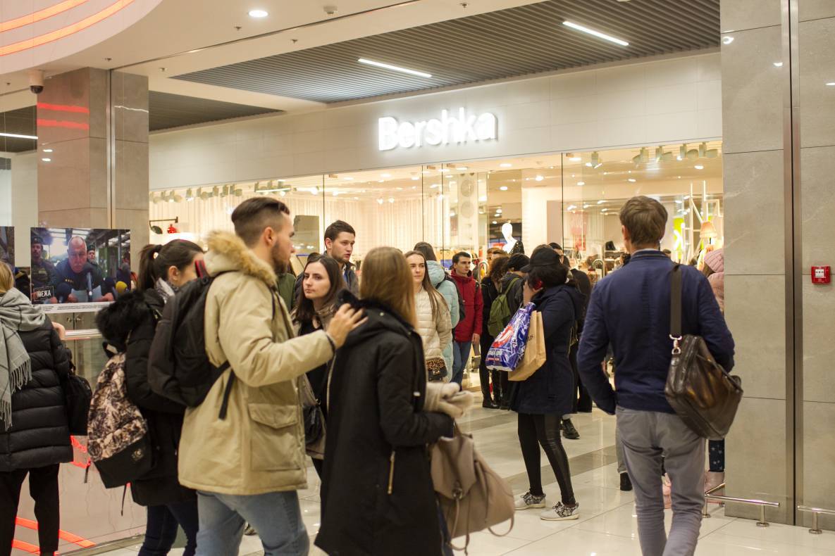 Black Friday - 2017 image-132