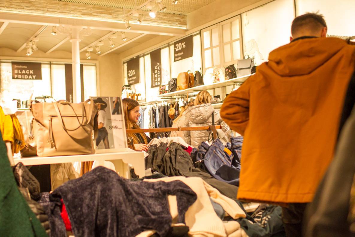 Black Friday - 2017 image-192