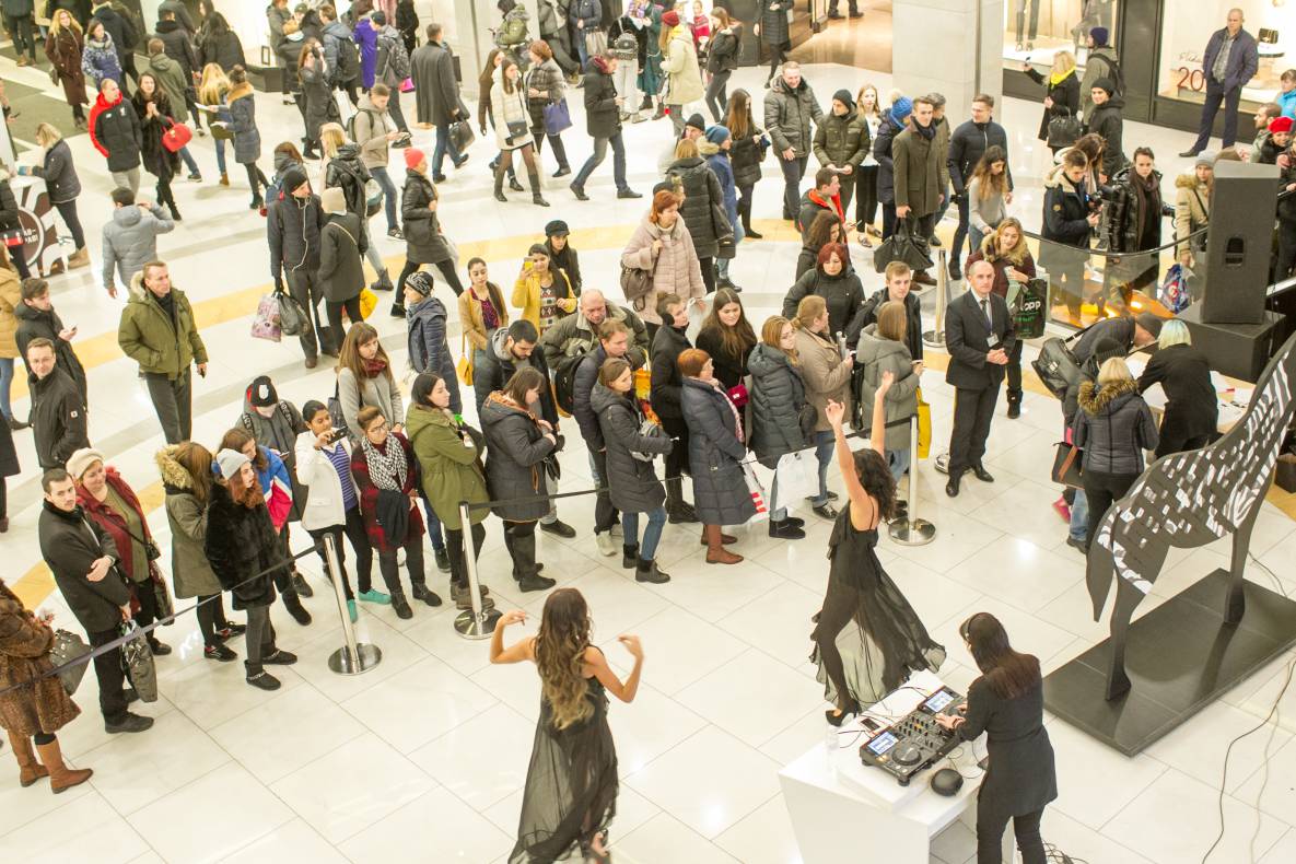 Black Friday - 2017 image-222