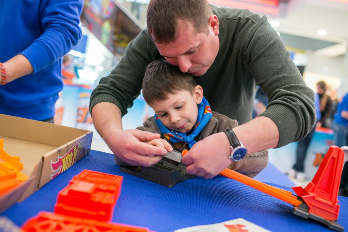 FIRST IN THE HISTORY OF THE RACK HOT WHEELS image-0