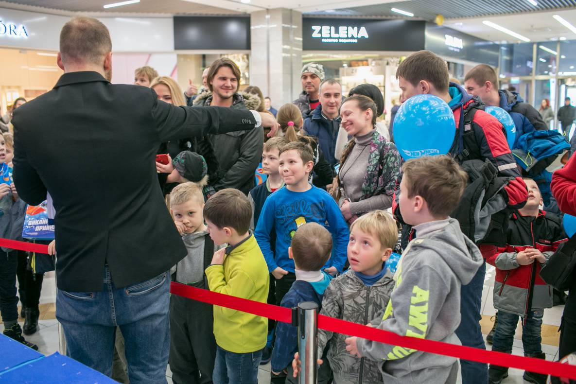 FIRST IN THE HISTORY OF THE RACK HOT WHEELS image-21