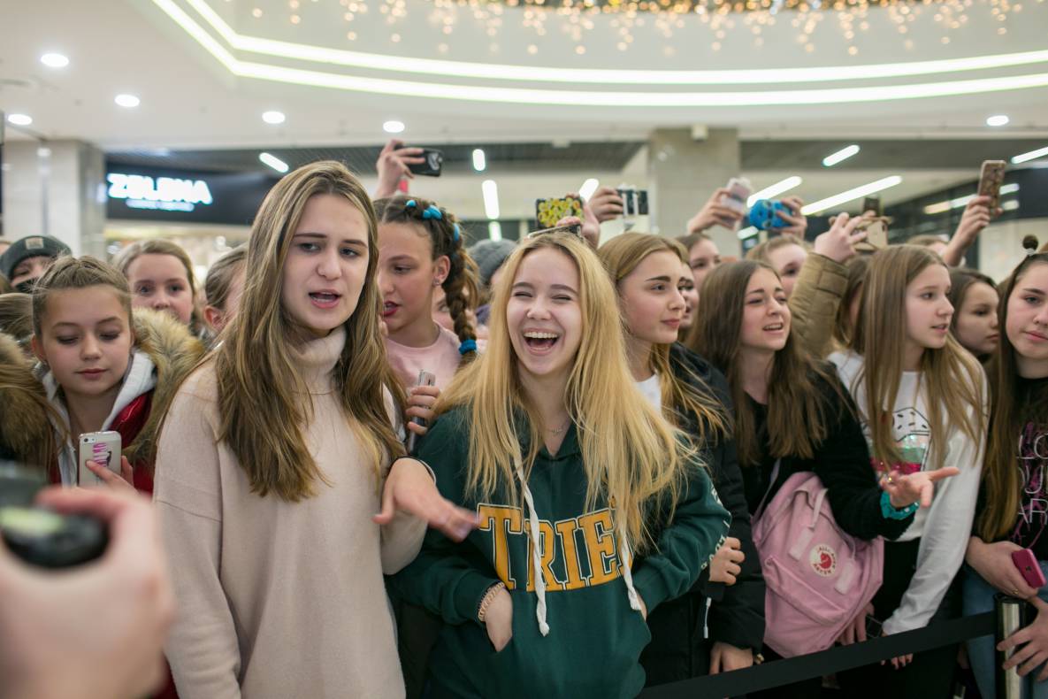 АВТОГРАФ СЕССИЯ И LIVE ВЫСТУПЛЕНИЕ МОЛОДЕЖНОЙ ГРУППЫ DSIDE BAND image-21