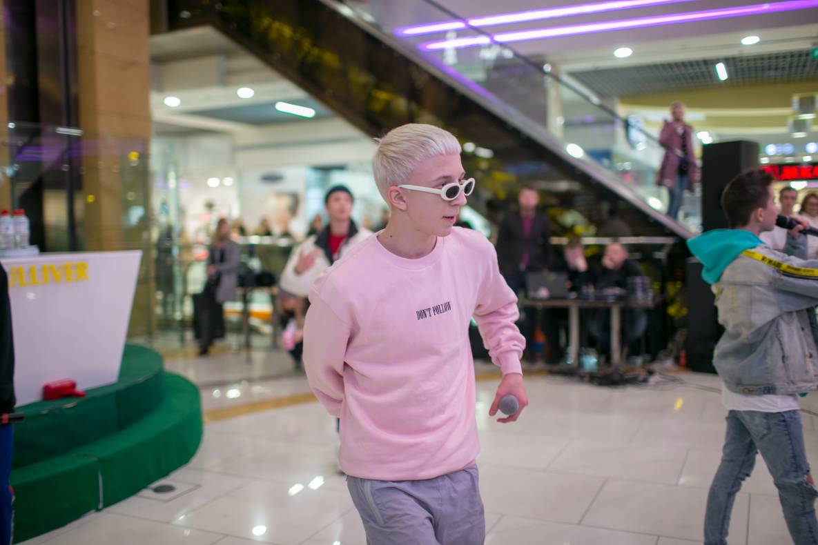 АВТОГРАФ СЕССИЯ И LIVE ВЫСТУПЛЕНИЕ МОЛОДЕЖНОЙ ГРУППЫ DSIDE BAND image-39