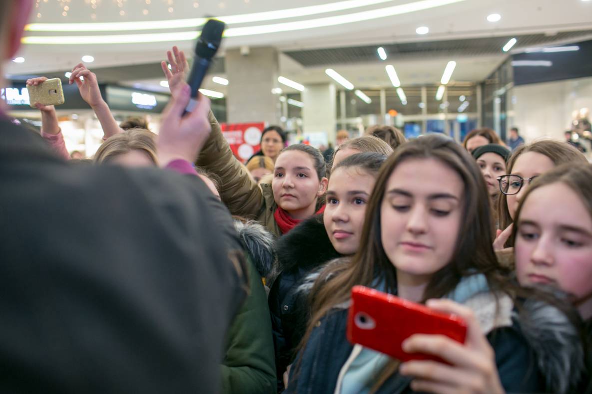 АВТОГРАФ СЕССИЯ И LIVE ВЫСТУПЛЕНИЕ МОЛОДЕЖНОЙ ГРУППЫ DSIDE BAND image-107