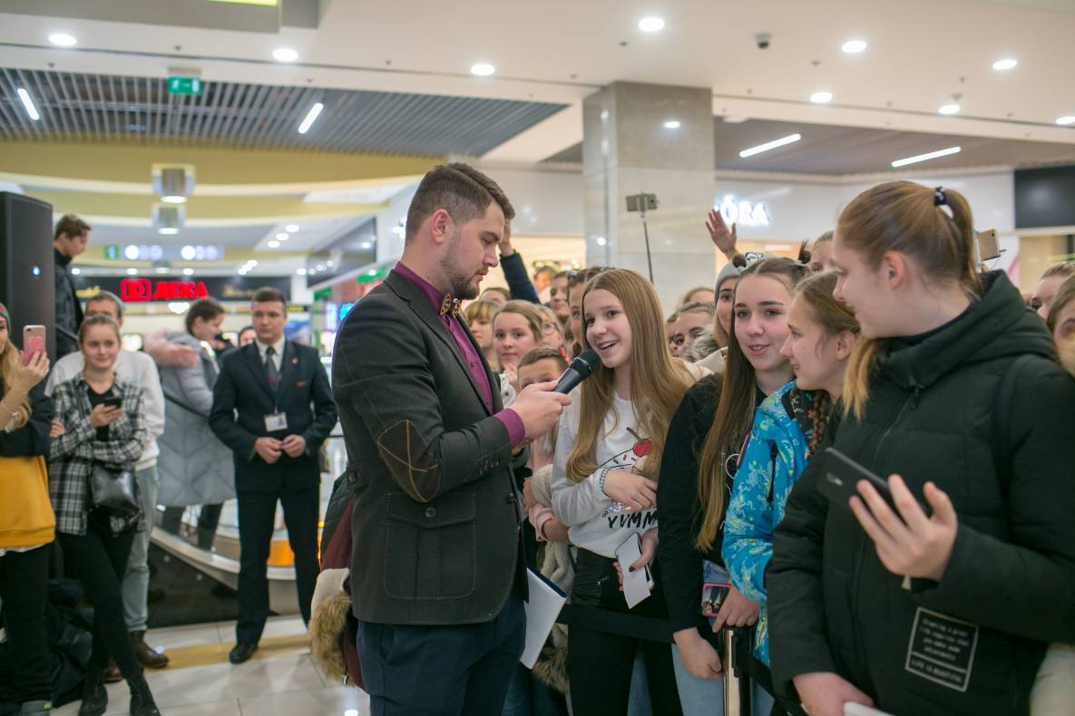 АВТОГРАФ СЕССИЯ И LIVE ВЫСТУПЛЕНИЕ МОЛОДЕЖНОЙ ГРУППЫ DSIDE BAND image-110