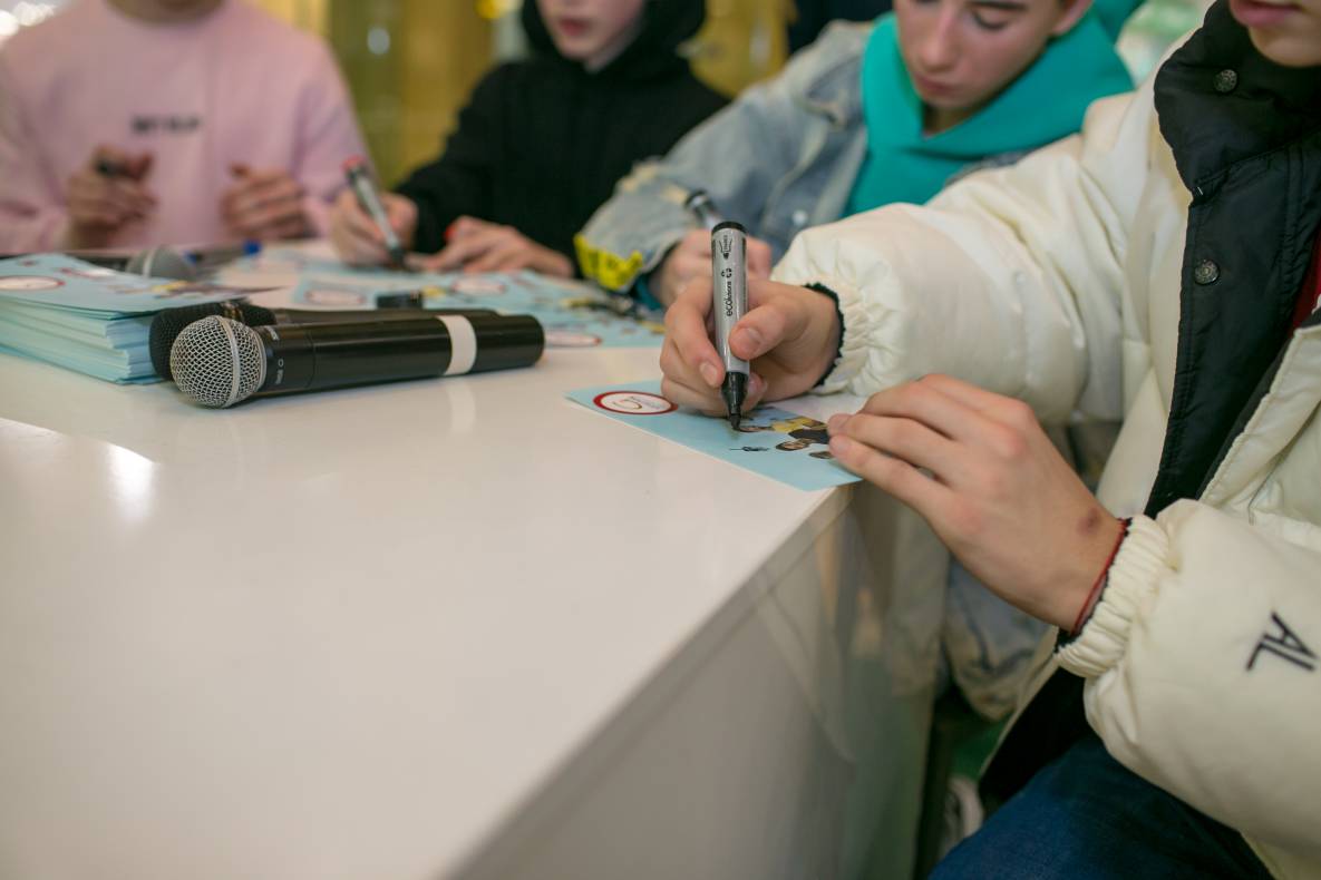 АВТОГРАФ СЕССИЯ И LIVE ВЫСТУПЛЕНИЕ МОЛОДЕЖНОЙ ГРУППЫ DSIDE BAND image-121