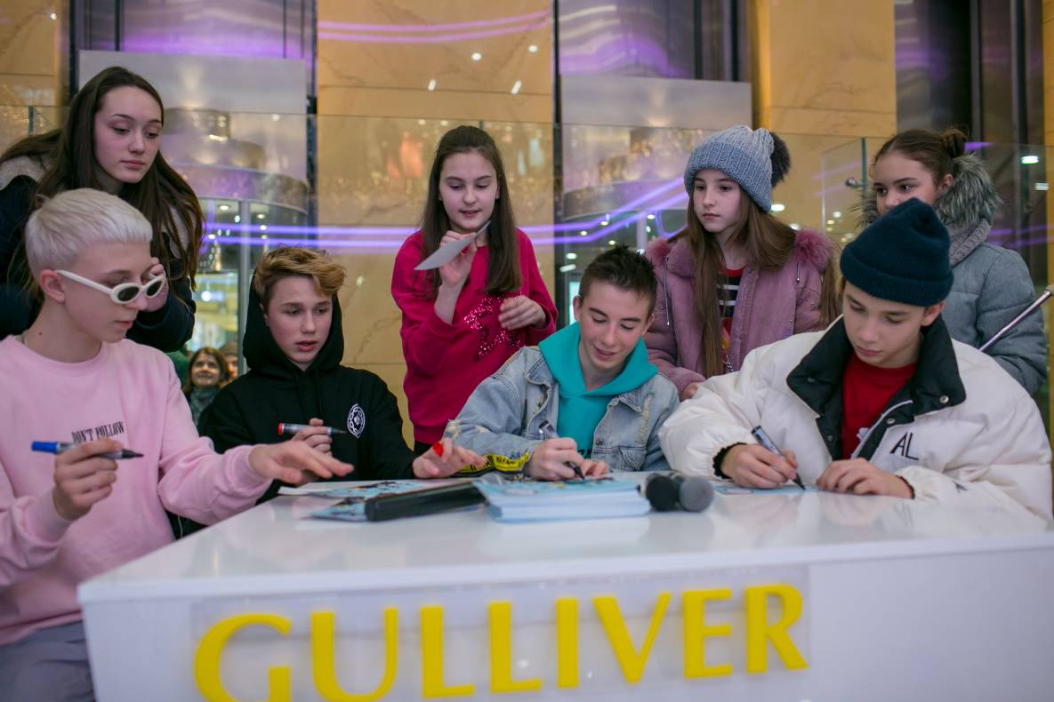 АВТОГРАФ СЕССИЯ И LIVE ВЫСТУПЛЕНИЕ МОЛОДЕЖНОЙ ГРУППЫ DSIDE BAND image-128