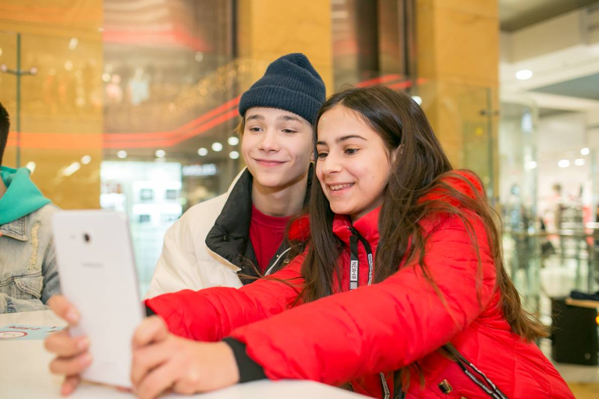 АВТОГРАФ СЕССИЯ И LIVE ВЫСТУПЛЕНИЕ МОЛОДЕЖНОЙ ГРУППЫ DSIDE BAND image-132