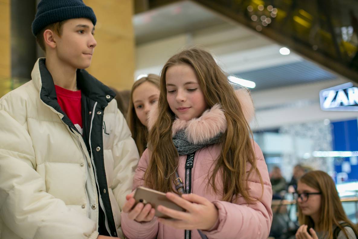 АВТОГРАФ СЕССИЯ И LIVE ВЫСТУПЛЕНИЕ МОЛОДЕЖНОЙ ГРУППЫ DSIDE BAND image-163