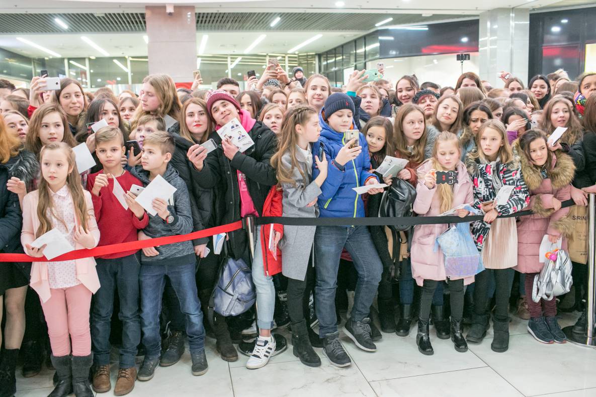 Фан-встреча с актерами самого популярного украинского сериала Школа image-3