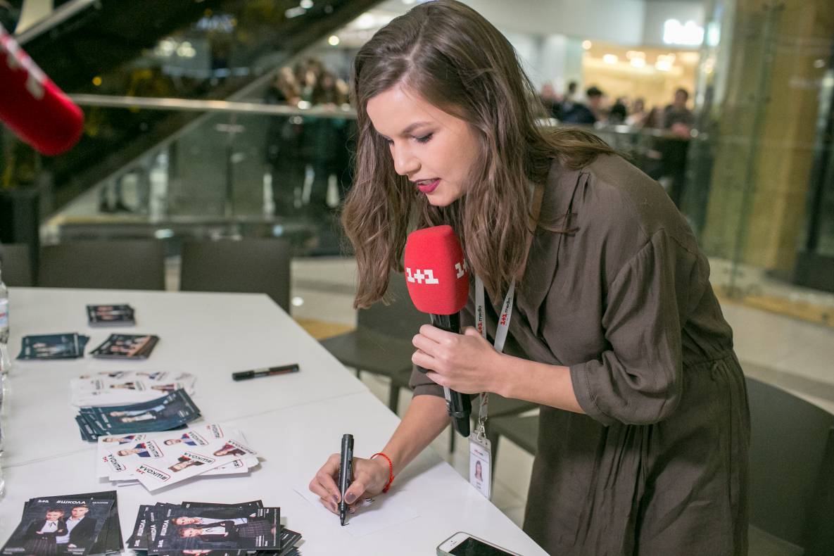 Фан-встреча с актерами самого популярного украинского сериала Школа image-25