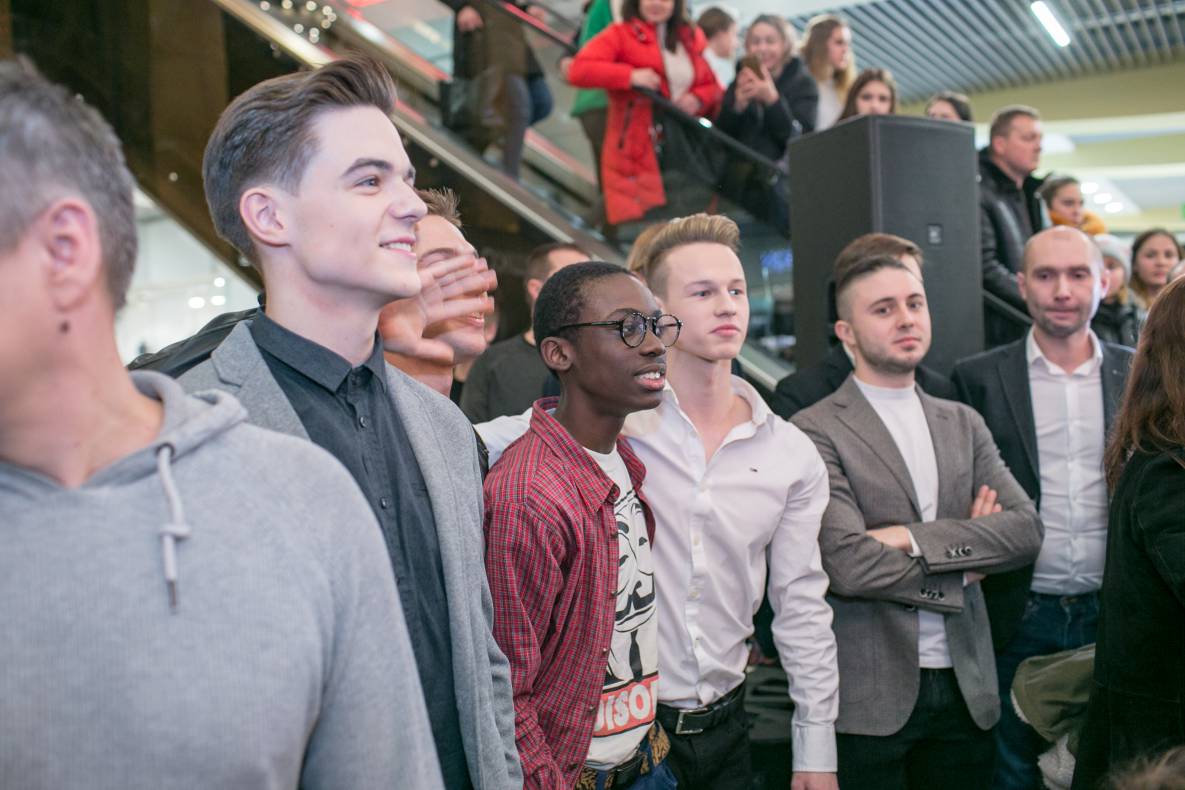 Фан-встреча с актерами самого популярного украинского сериала Школа image-35