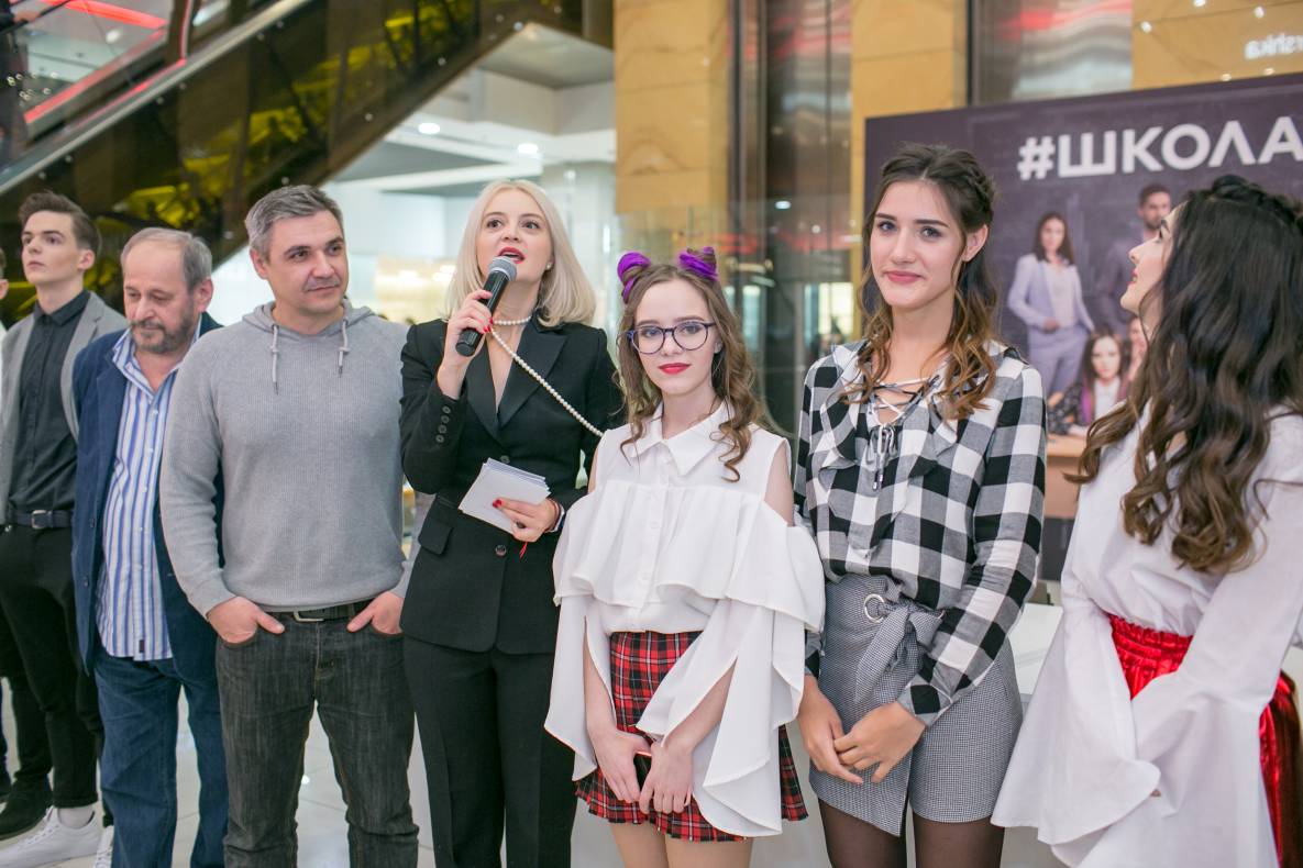 Фан-встреча с актерами самого популярного украинского сериала Школа image-105