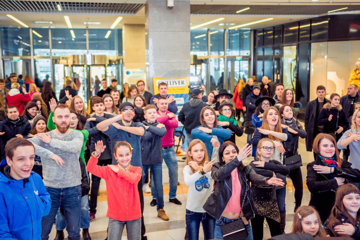 1 апреля в ТРЦ Gulliver с Павлом Зибровым! image-85