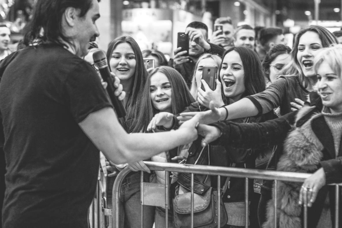 1 апреля в ТРЦ Gulliver с Павлом Зибровым! image-133