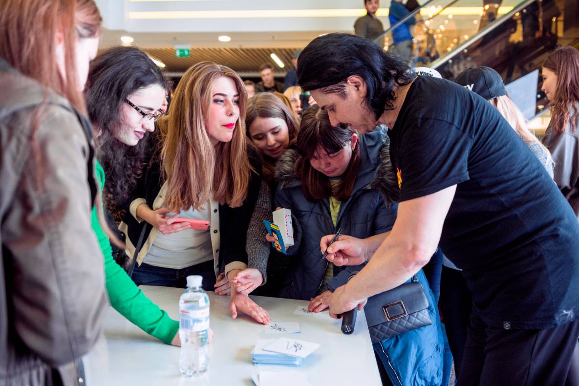 1 апреля в ТРЦ Gulliver с Павлом Зибровым! image-165