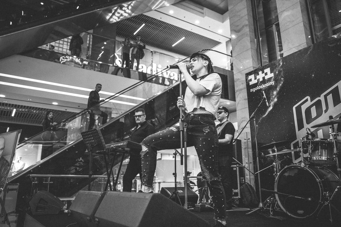 Участники шоу &quot;Голос&quot; в ТРЦ Гулливер! image-18