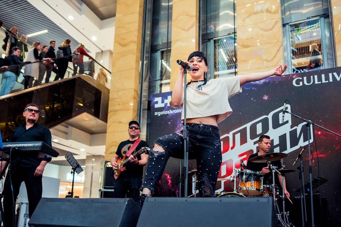 Участники шоу &quot;Голос&quot; в ТРЦ Гулливер! image-22