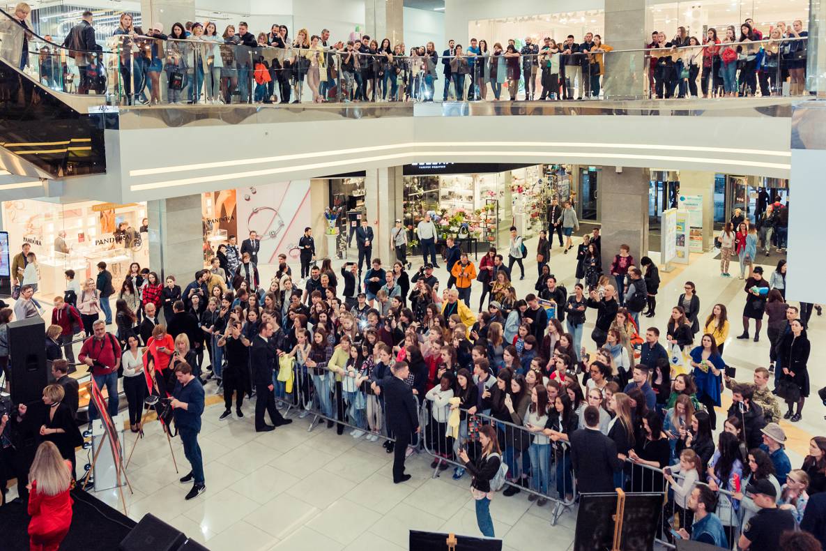 Участники шоу &quot;Голос&quot; в ТРЦ Гулливер! image-53