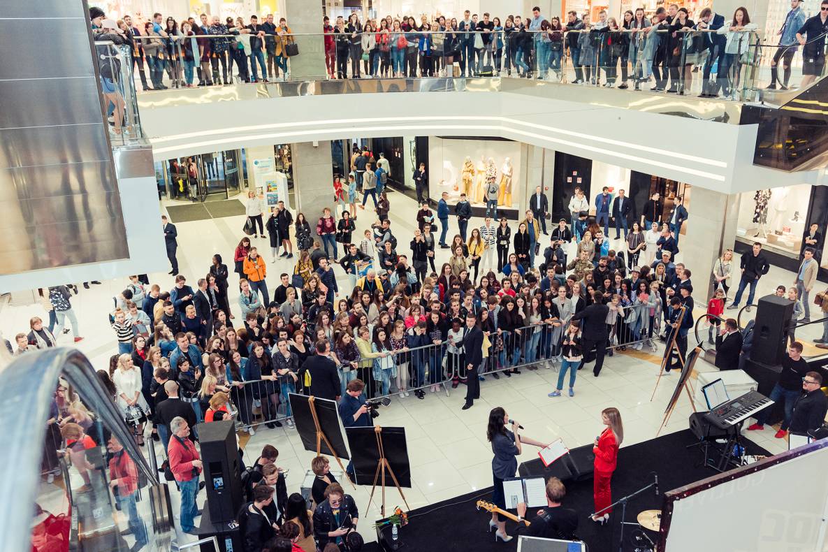 Участники шоу &quot;Голос&quot; в ТРЦ Гулливер! image-54