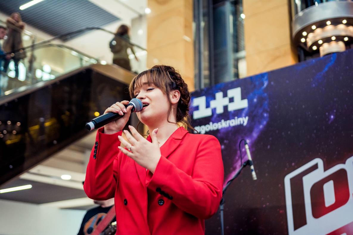 Участники шоу &quot;Голос&quot; в ТРЦ Гулливер! image-60