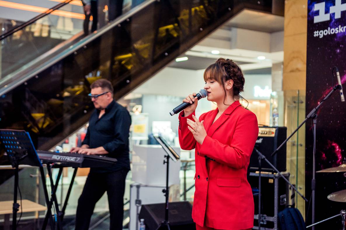 Участники шоу &quot;Голос&quot; в ТРЦ Гулливер! image-61