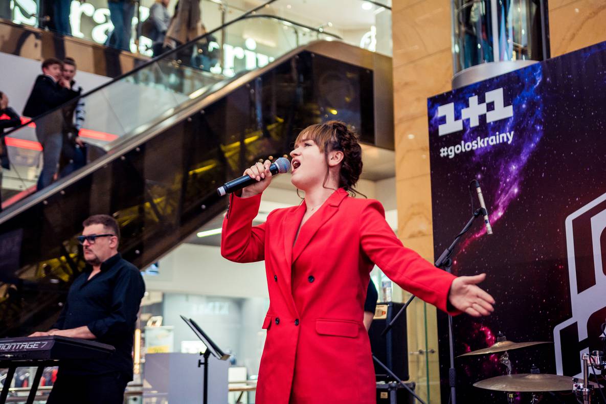 Участники шоу &quot;Голос&quot; в ТРЦ Гулливер! image-63