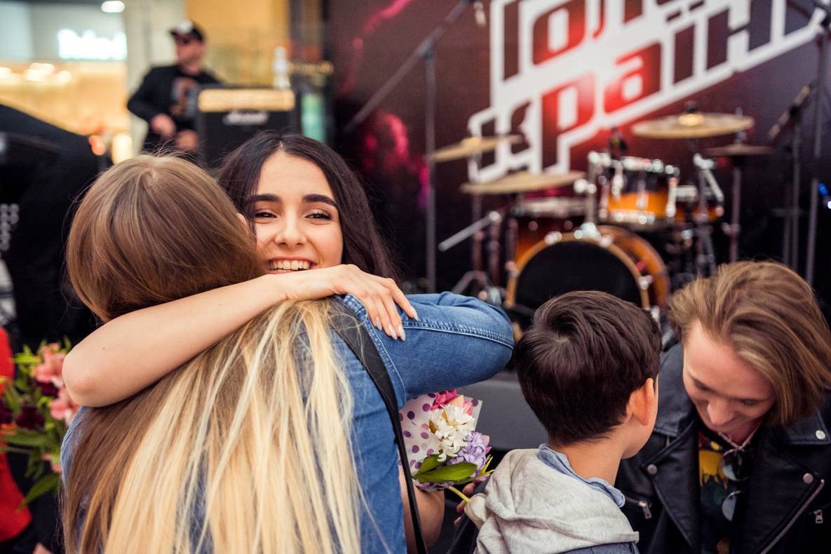 Участники шоу &quot;Голос&quot; в ТРЦ Гулливер! image-91