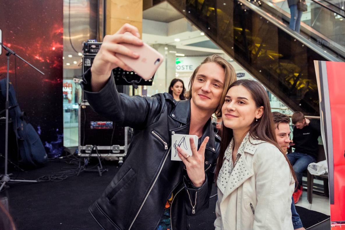 Участники шоу &quot;Голос&quot; в ТРЦ Гулливер! image-101