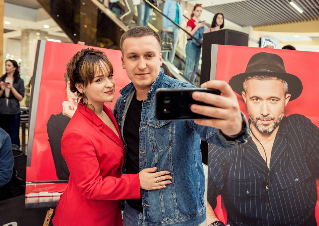 Участники шоу &quot;Голос&quot; в ТРЦ Гулливер! image-102