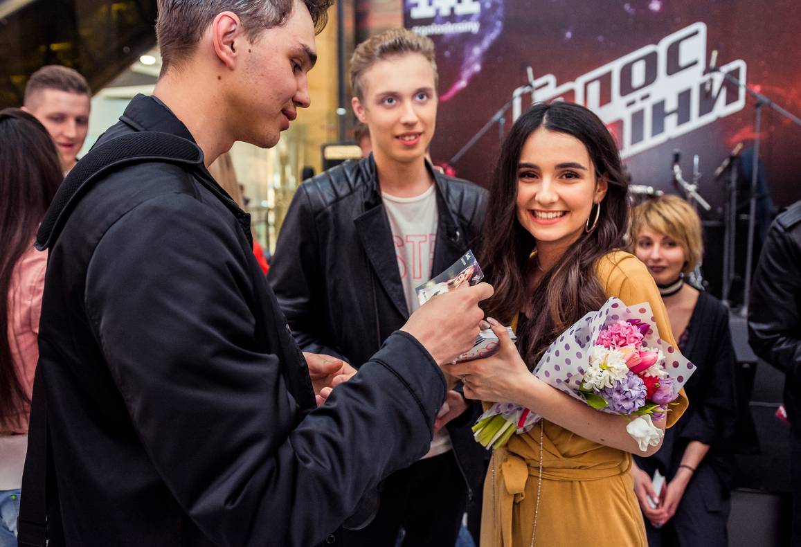 Участники шоу &quot;Голос&quot; в ТРЦ Гулливер! image-104