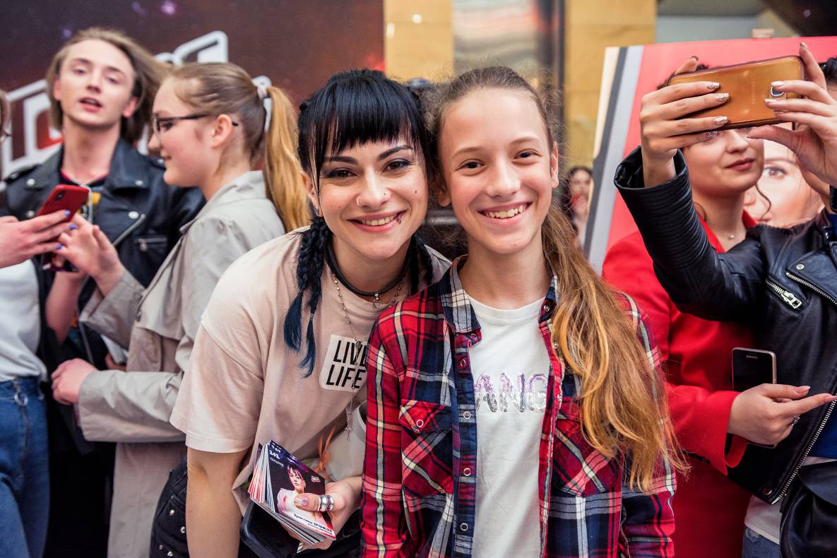 Участники шоу &quot;Голос&quot; в ТРЦ Гулливер! image-109