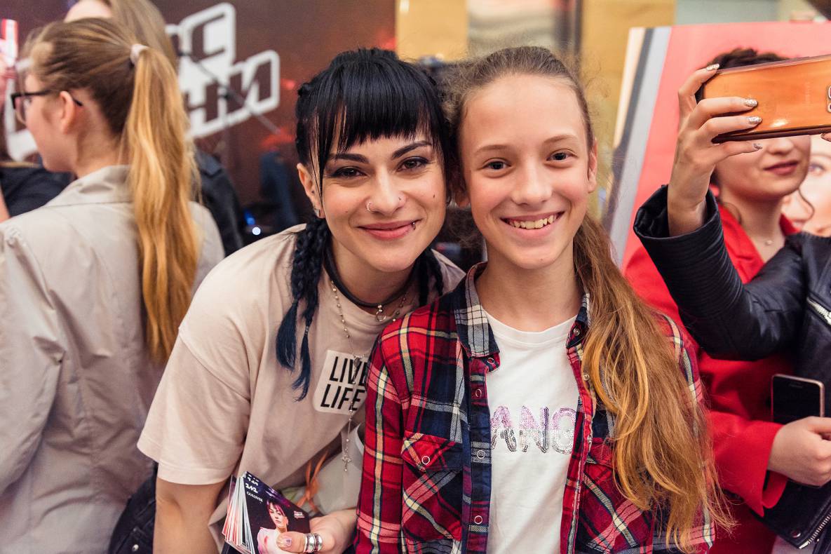 Участники шоу &quot;Голос&quot; в ТРЦ Гулливер! image-111