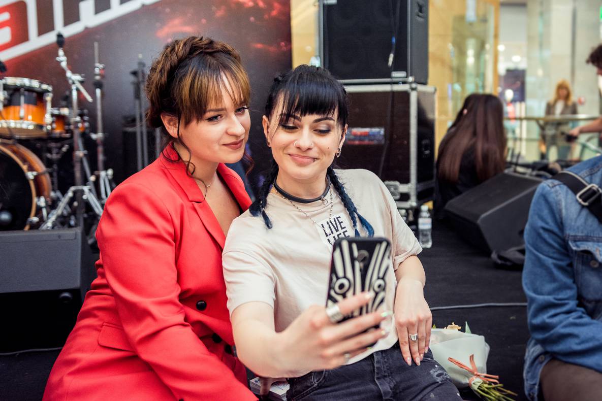 Участники шоу &quot;Голос&quot; в ТРЦ Гулливер! image-128